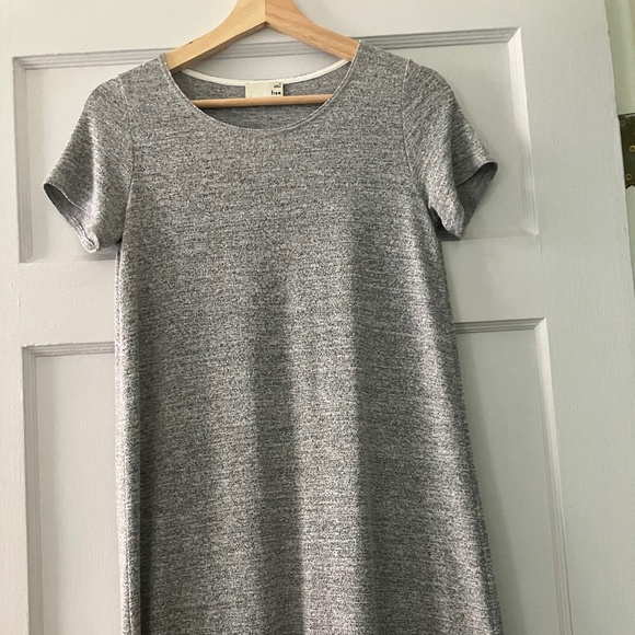 Aritzia Wilfred Free Dress - Picture 1 of 3